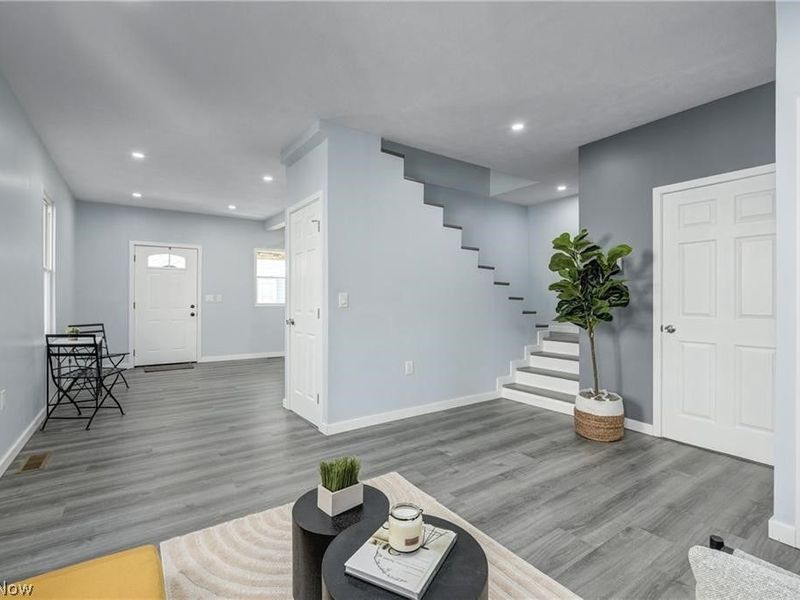 3290 W 23rd Place, Cleveland, OH 44109 Photo 10