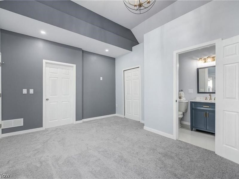 3290 W 23rd Place, Cleveland, OH 44109 Photo 11