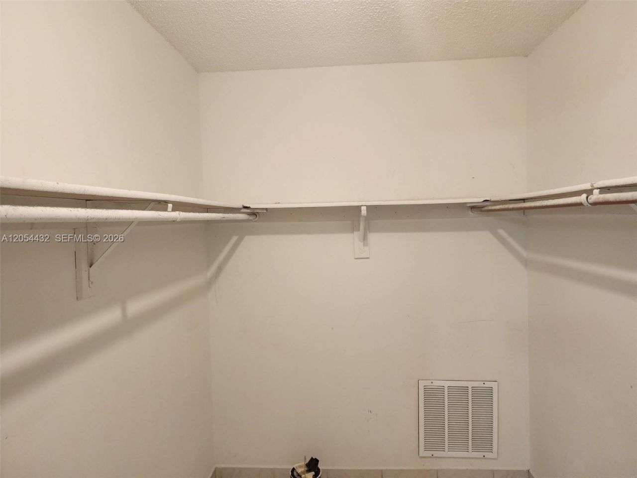 642 E 2nd Ave, Unit B, Hialeah, FL 33010 Photo