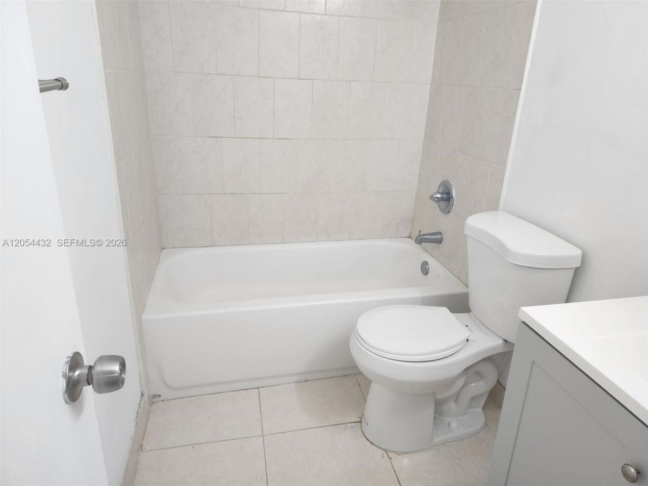 642 E 2nd Ave, Unit B, Hialeah, FL 33010 Photo