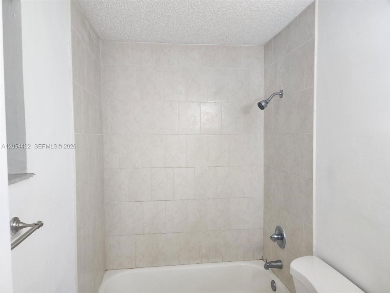 642 E 2nd Ave, Unit B, Hialeah, FL 33010 Photo