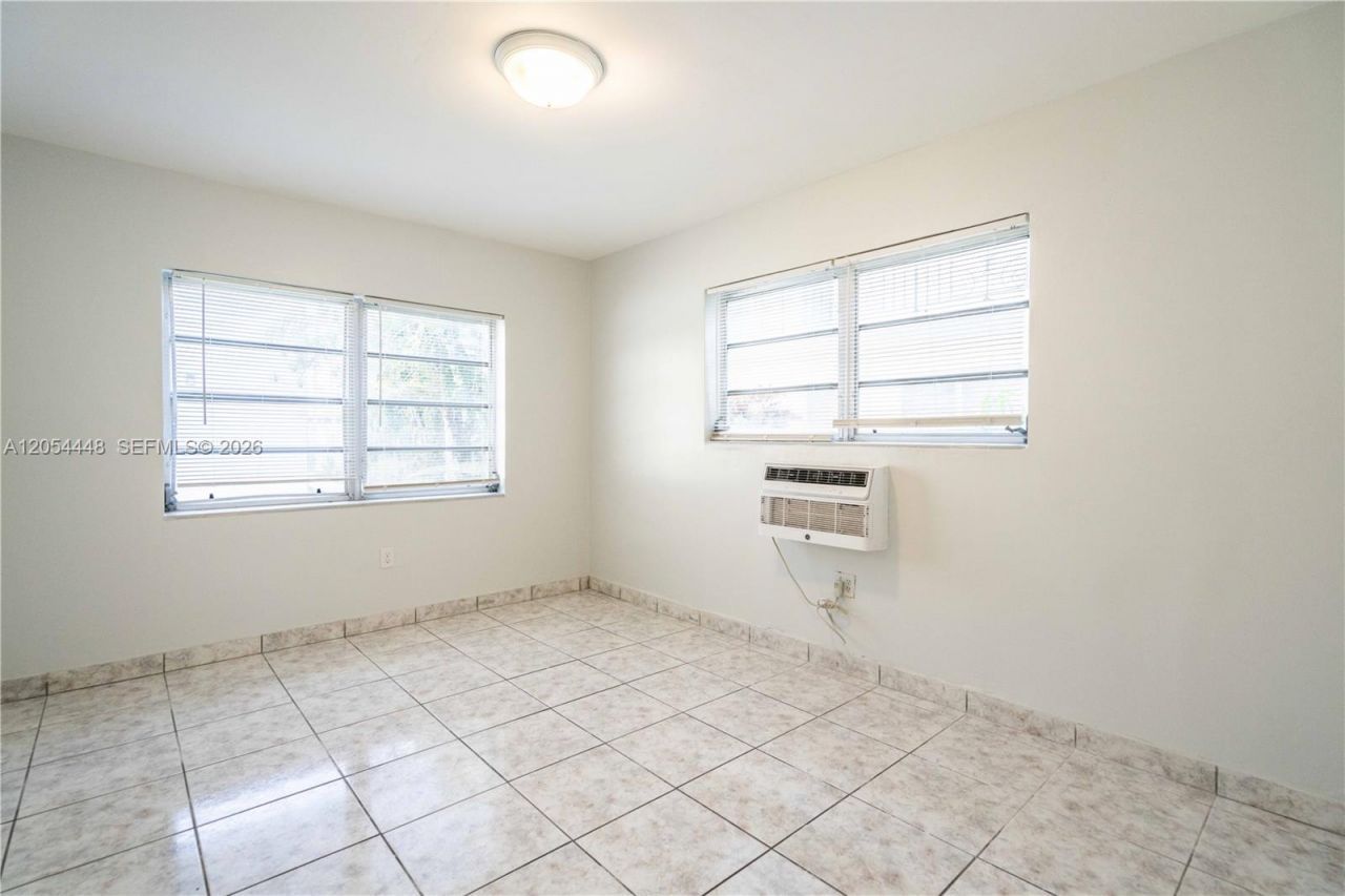 1190 71st St , Unit 6, Miami Beach, FL 33141 Photo