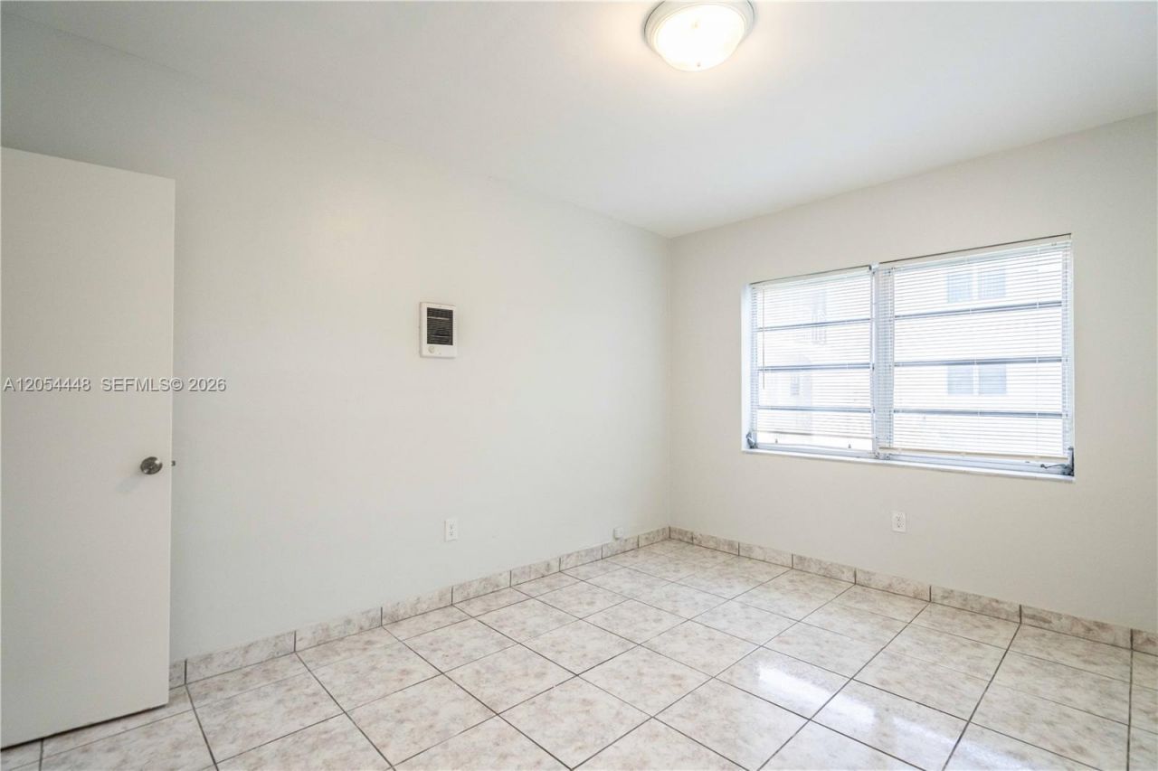 1190 71st St , Unit 6, Miami Beach, FL 33141 Photo