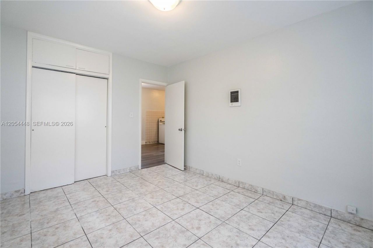 1190 71st St , Unit 6, Miami Beach, FL 33141 Photo