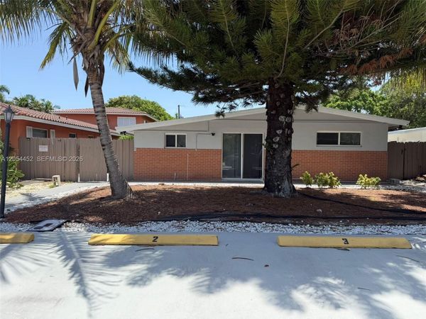 226 NE 25th Ave , Unit 2, Pompano Beach, FL 33062