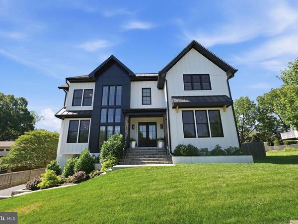 6026 LITTLE FALLS ROAD, ARLINGTON, VA 22207