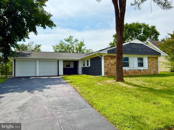 15 GARRETT LANE, WILLINGBORO, NJ 08046
