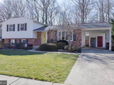 7117 HADLOW COURT , SPRINGFIELD, VA 22152