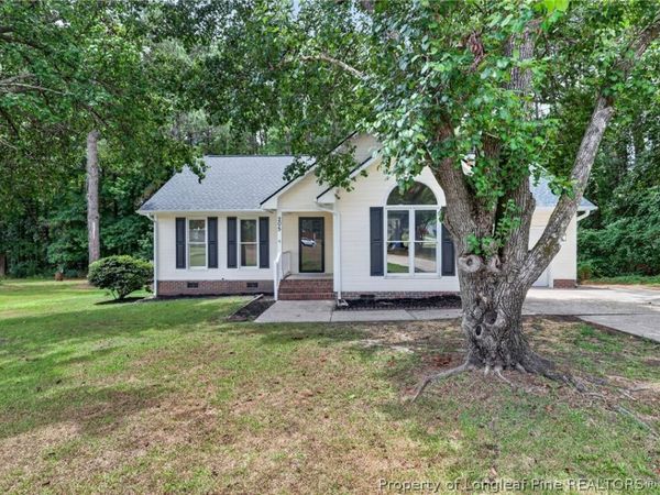 205 Whitechapel Lane, Raeford, NC 28376