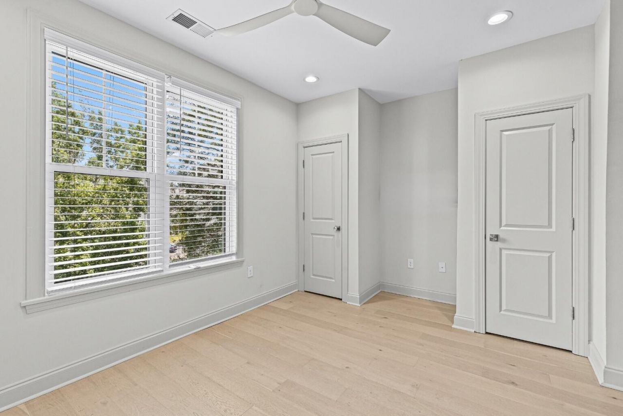 200 River Landing Drive Photo 39