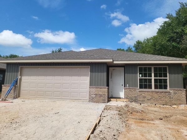 1684 Ridgemont Avenue, Monett, MO 65708