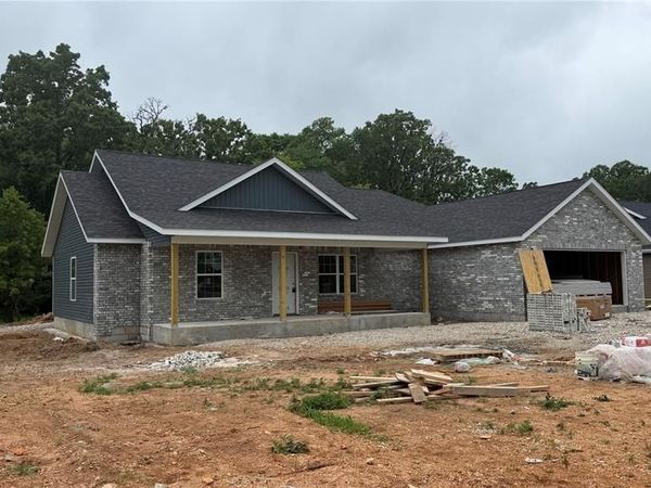 1100 Daytona Drive , Lebanon, MO 65536
