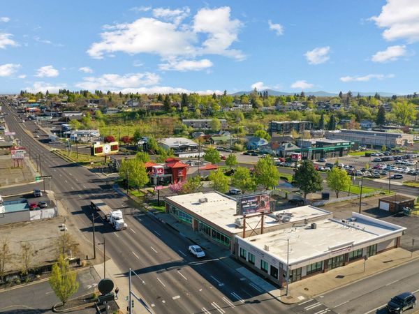 2716 N Division St, Spokane, WA 99207