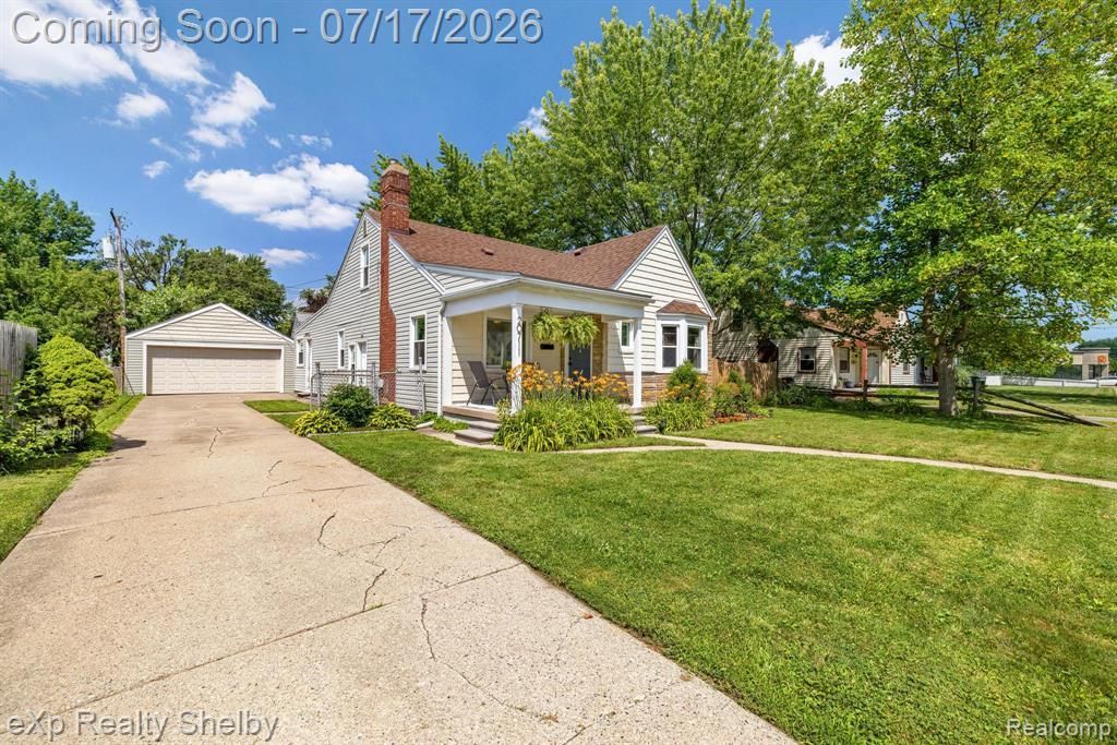 20711 Alger Street, Saint Clair Shores, MI 48080 Main Photo
