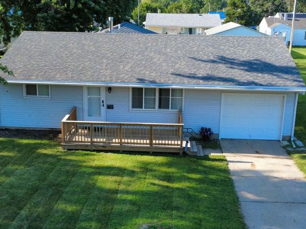 127 Grandview Avenue, Ottumwa, IA 52501