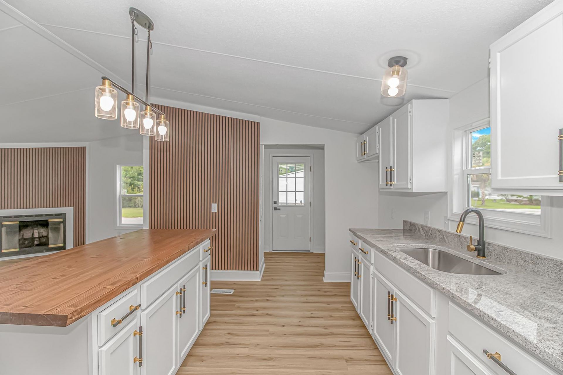 8157 Woodland Dr. Photo 13
