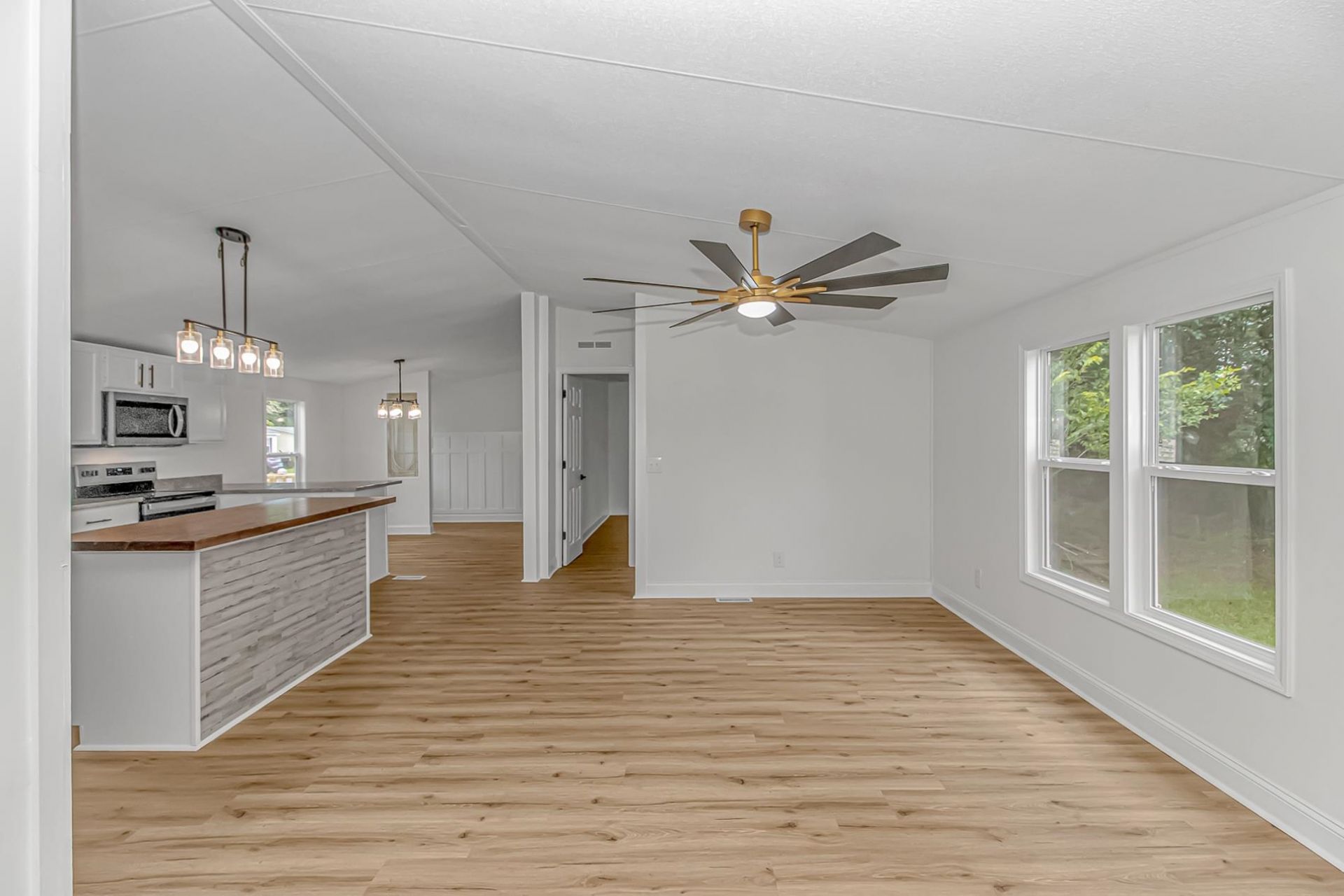 8157 Woodland Dr. Photo 18