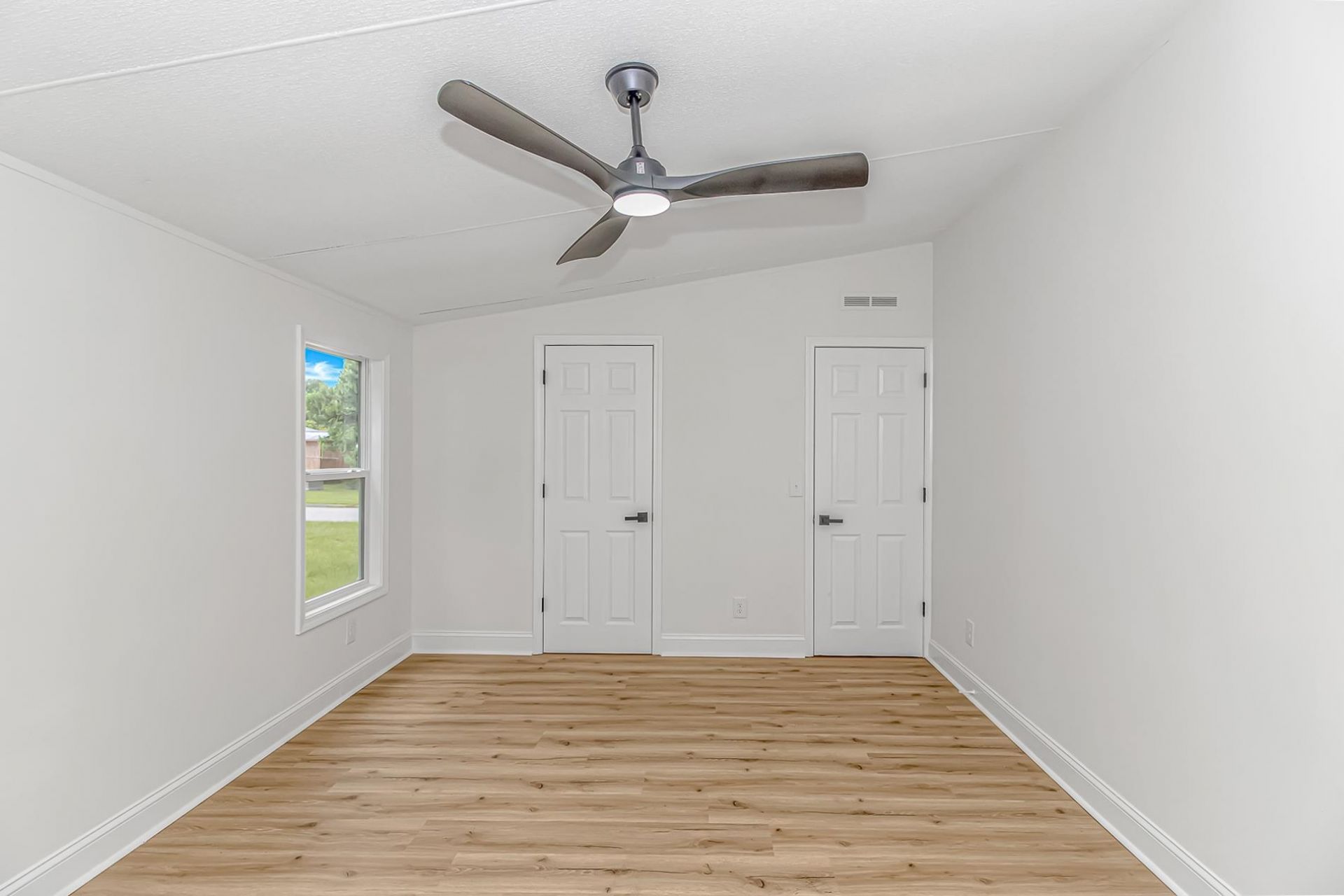 8157 Woodland Dr. Photo 20