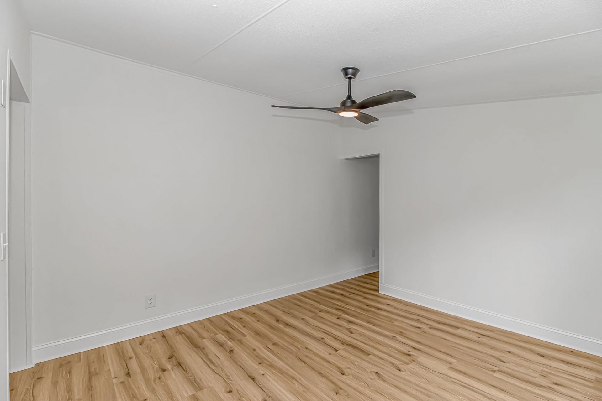 8157 Woodland Dr. Photo 24