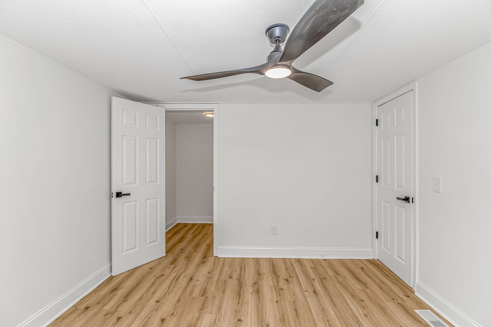 8157 Woodland Dr. Photo 26