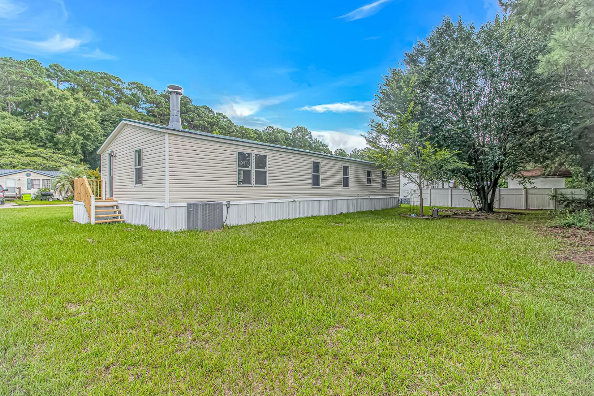 8157 Woodland Dr. Photo 31