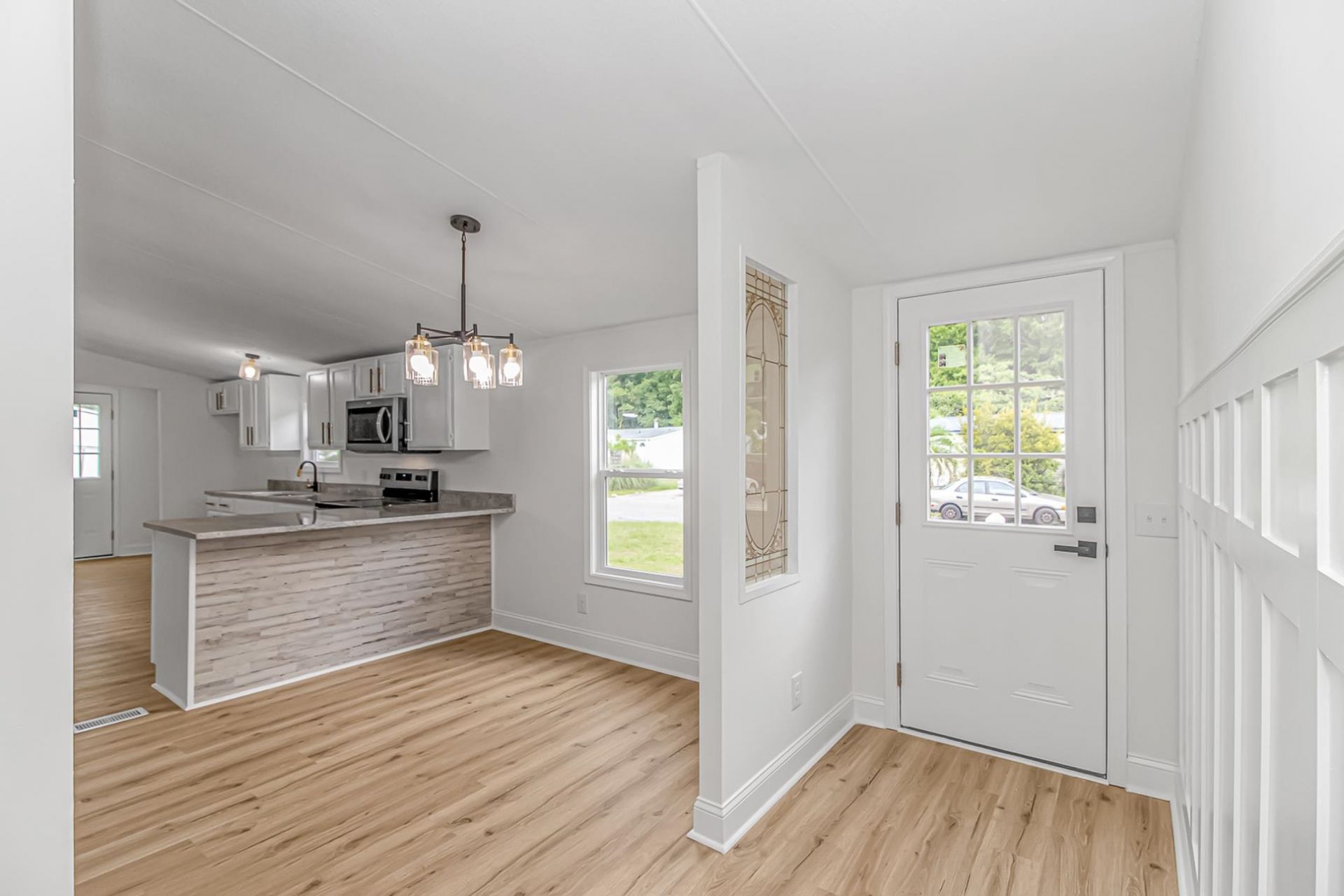8157 Woodland Dr. Photo 6