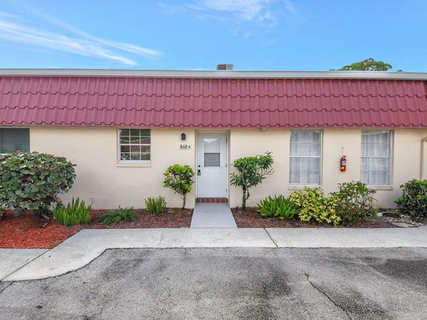 868 Worcester Lane, Unit B, Lake Worth, FL 33467