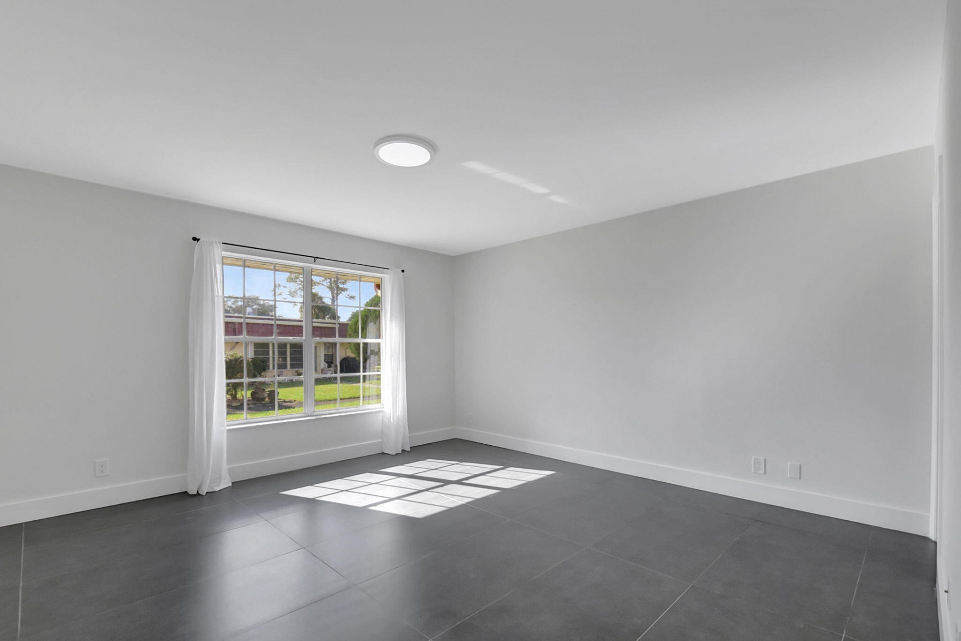 868 Worcester Lane, Unit B, Lake Worth, FL 33467 Photo