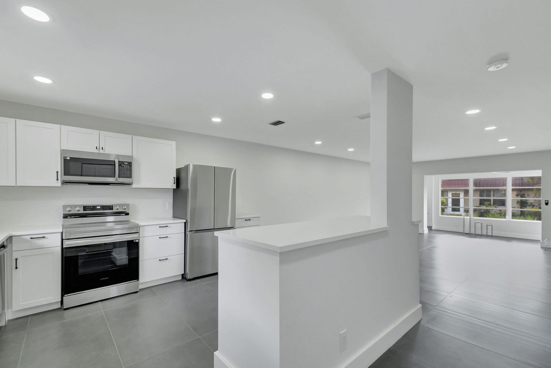868 Worcester Lane, Unit B, Lake Worth, FL 33467 Photo