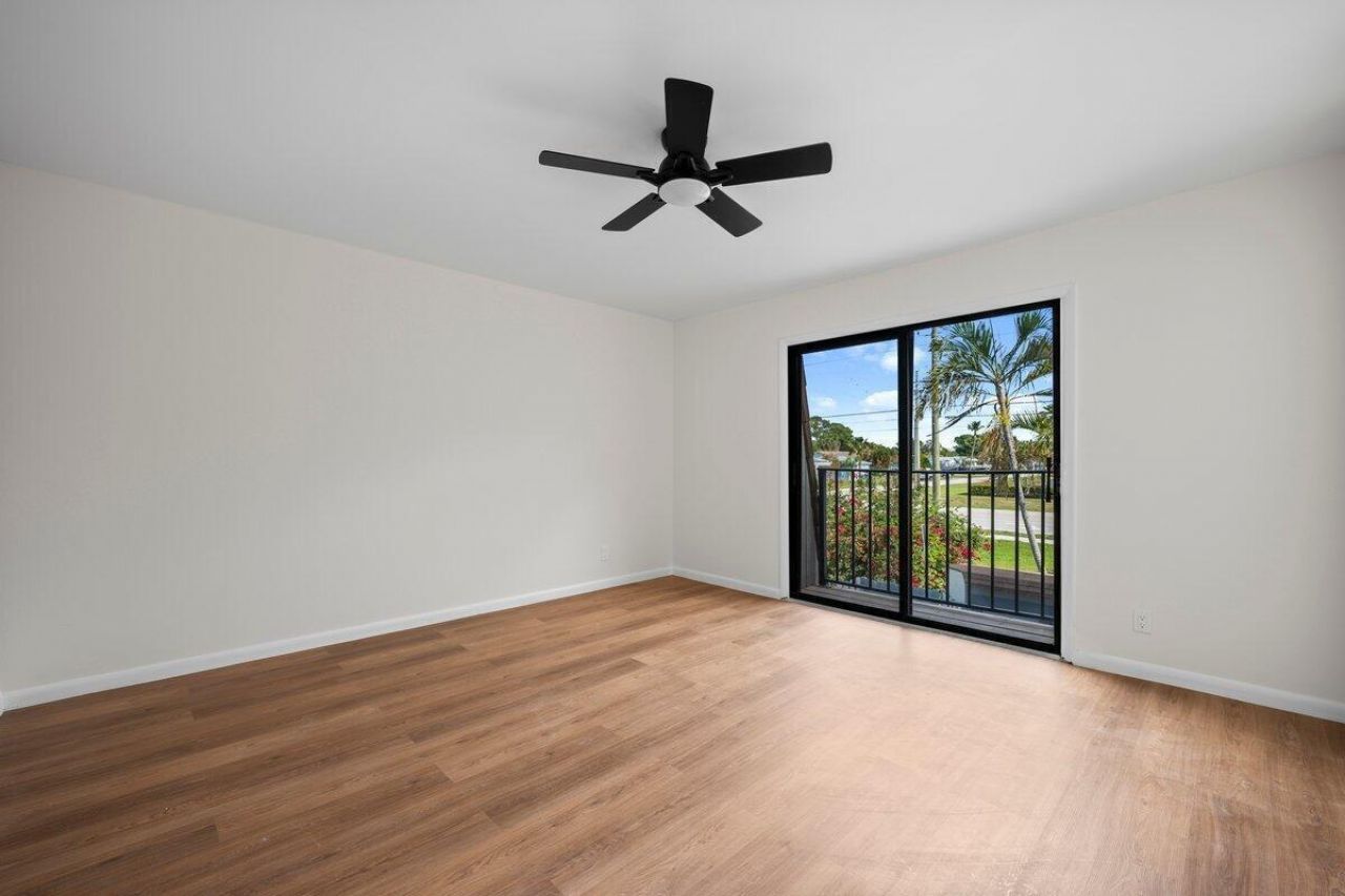 1980 NE Dixie Highway, Jensen Beach, FL 34957 Photo