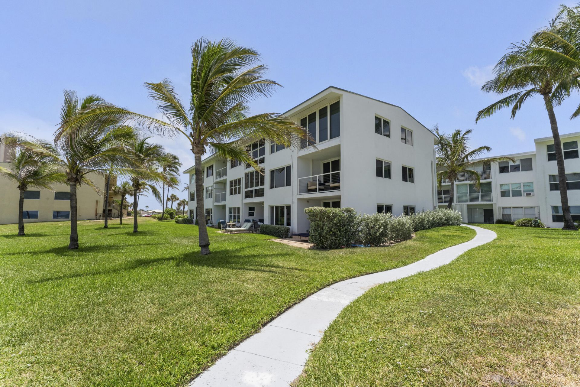 1041 Hillsboro Mile, Unit 5, Hillsboro Beach, FL 33062 Photo