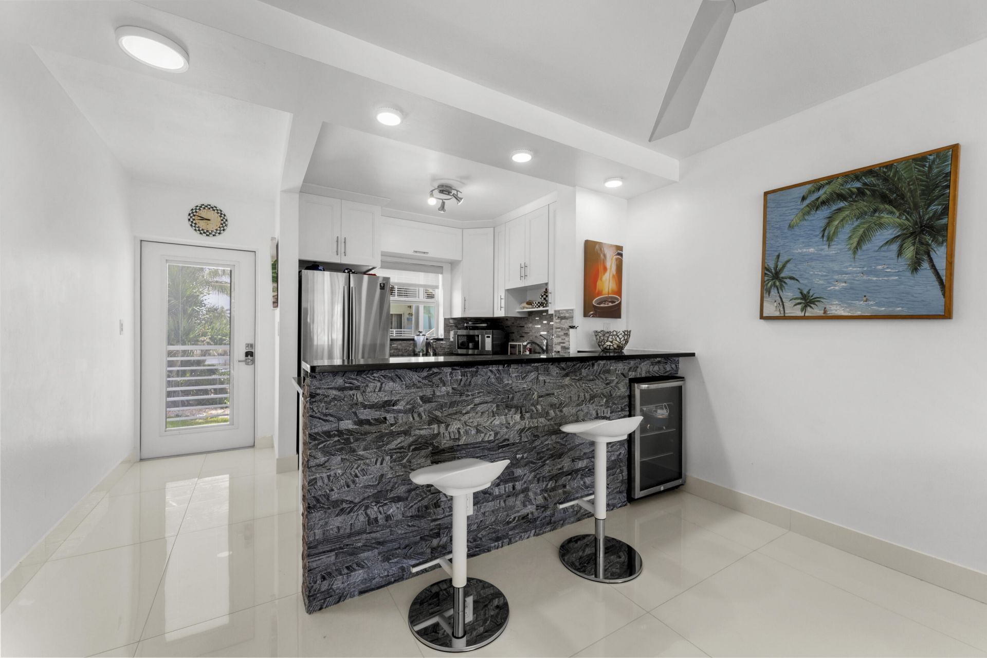 1041 Hillsboro Mile, Unit 5, Hillsboro Beach, FL 33062 Photo
