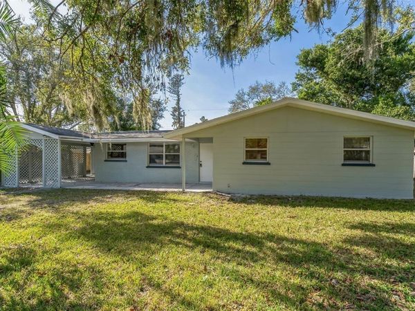 403 PINEWOOD AVENUE, NOKOMIS, FL 34275