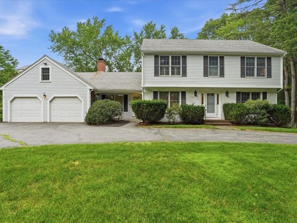 1 Boxwood Ln, Duxbury, MA 02332