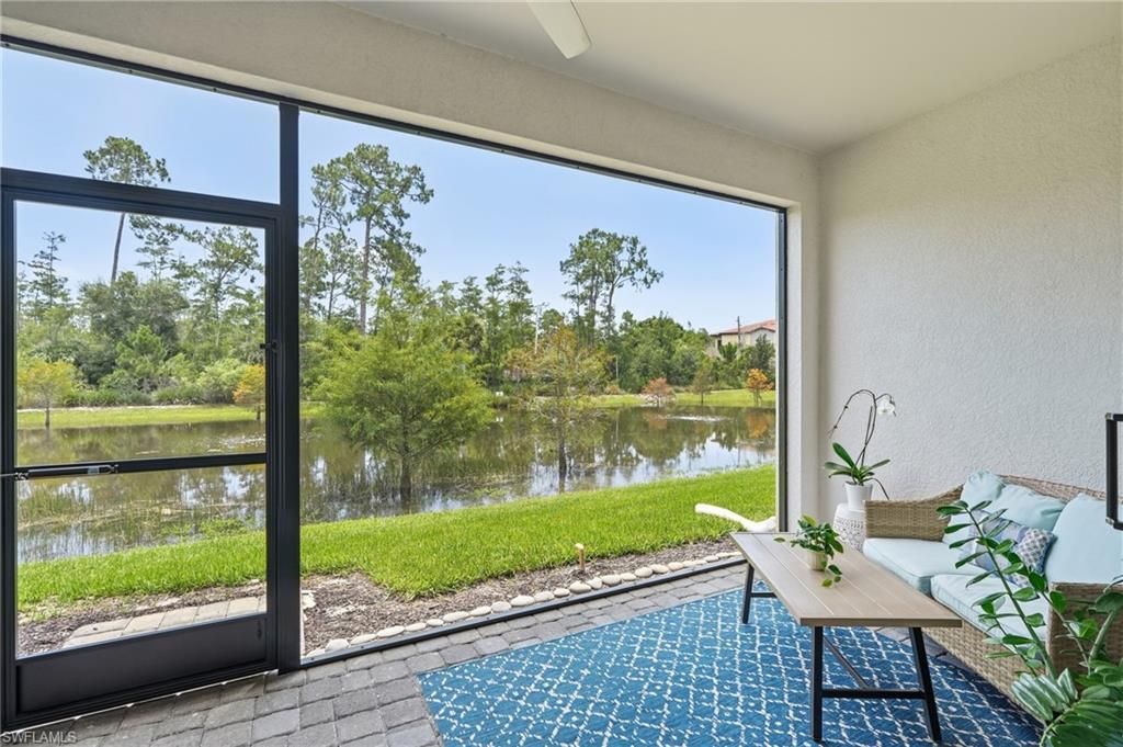 13081 Pembroke Dr, Naples, FL 34105 Photo