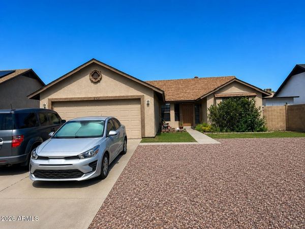 620 W WAGNER Court, Gilbert, AZ 85233