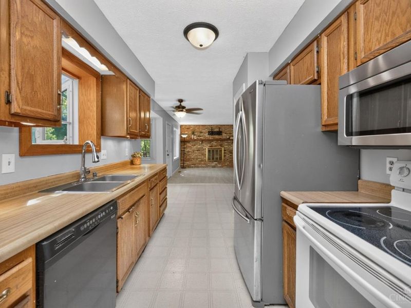 5889 Wade Road, Miami Twp, OH 45150 Photo 23
