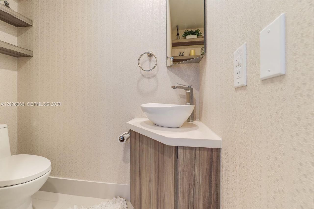 501 NE 31st St, Unit 2904, Miami, FL 33137 Photo