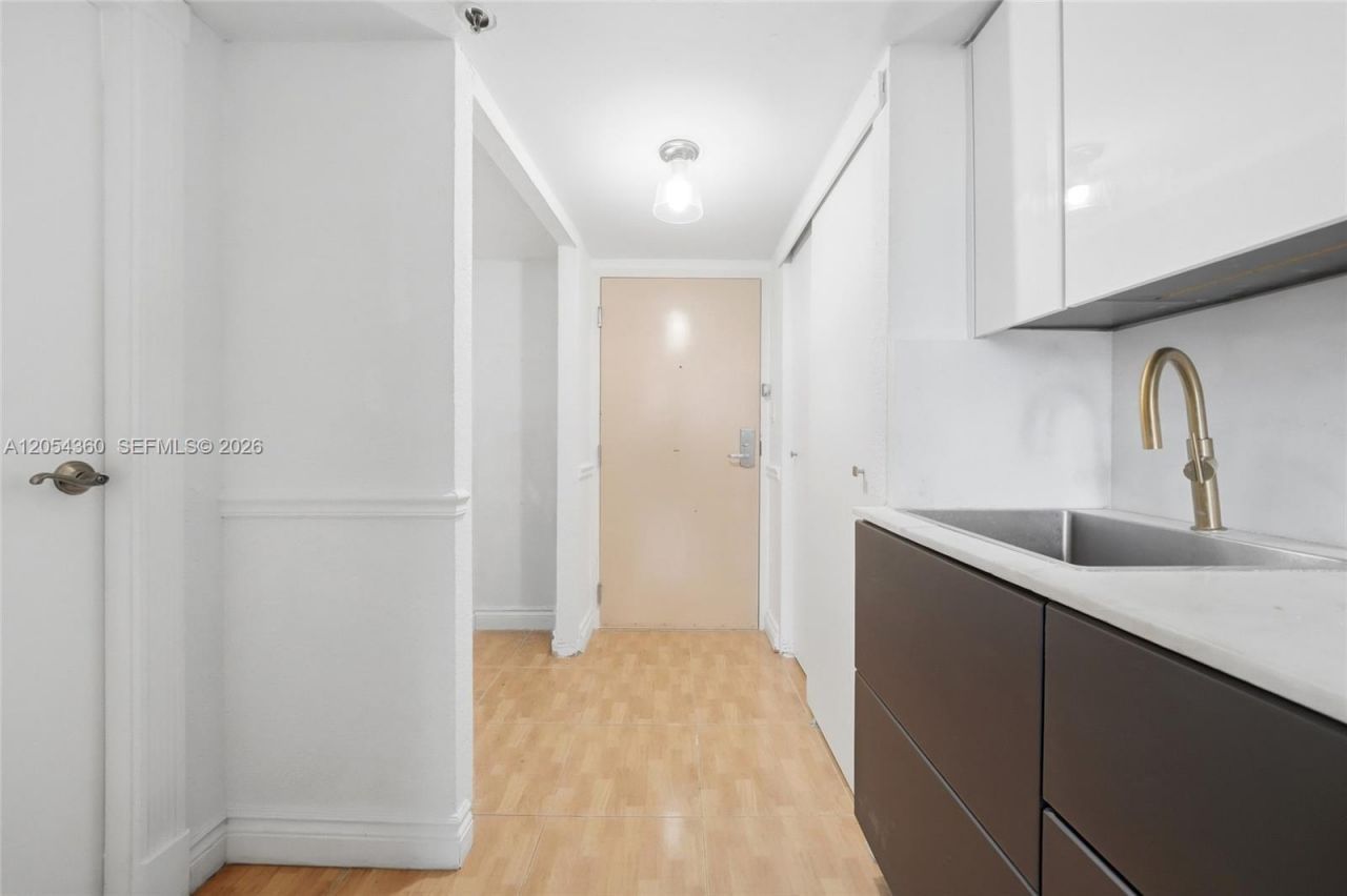 19201 Collins Ave, Unit 341, Sunny Isles Beach, FL 33160 Photo