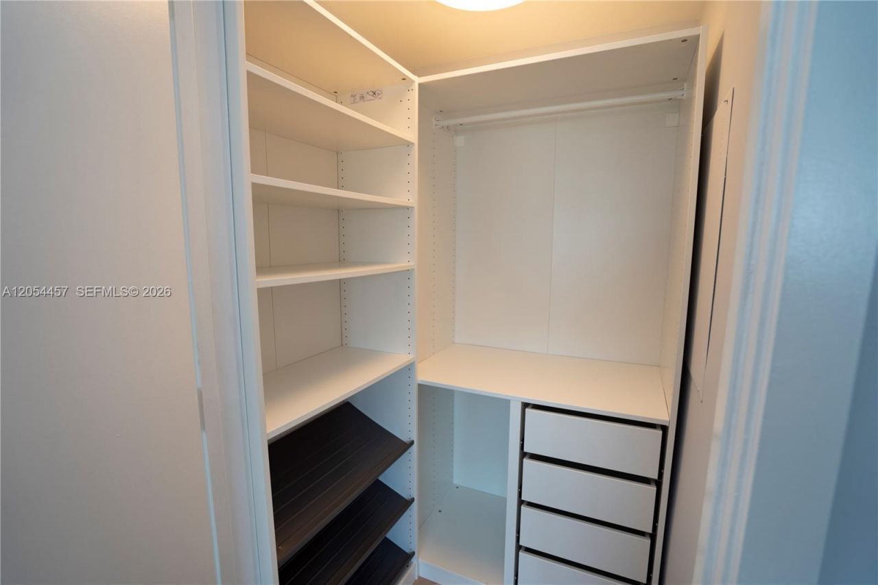 650 NE 32nd St, Unit 4104, Miami, FL 33137 Photo