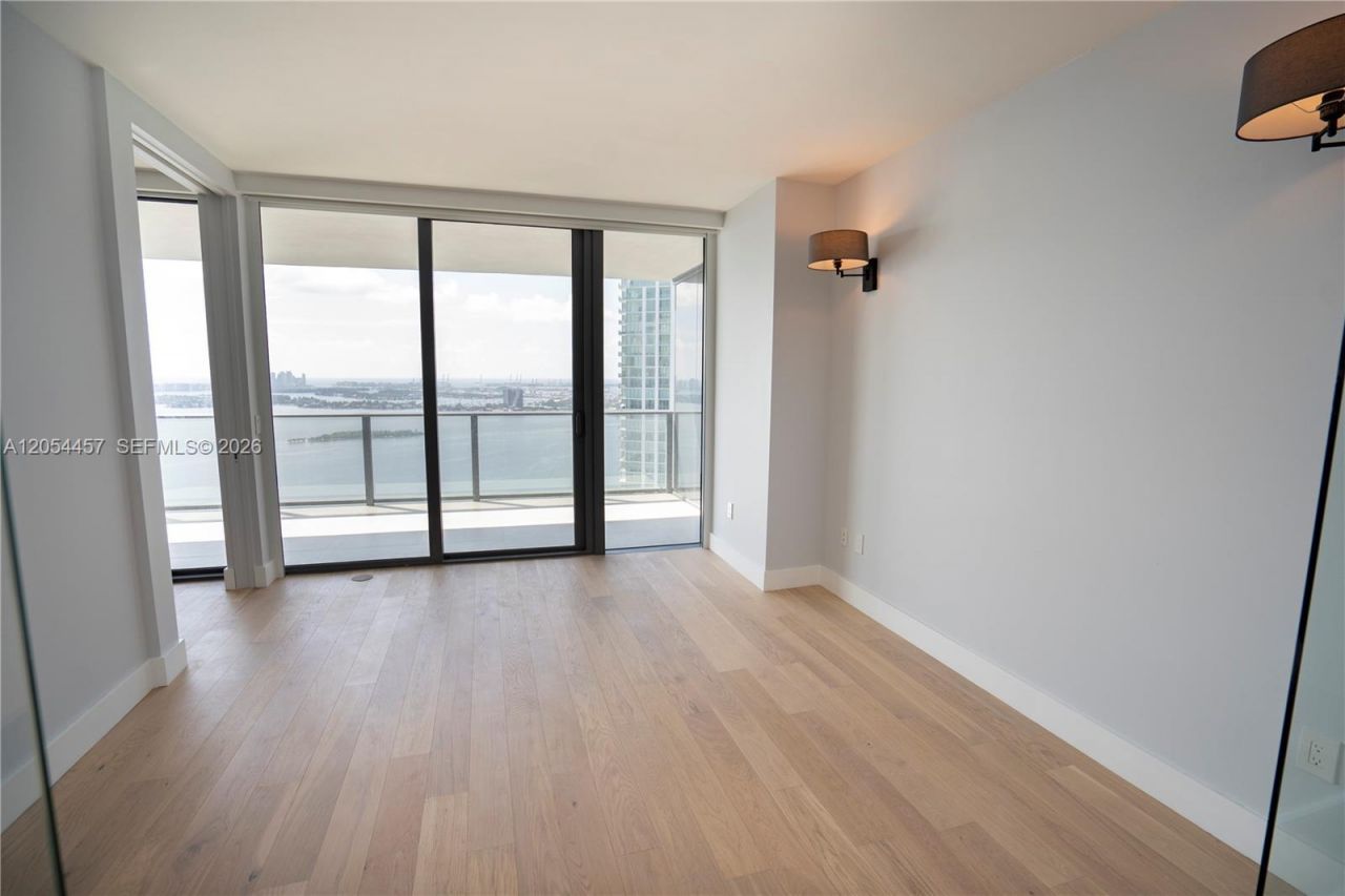 650 NE 32nd St, Unit 4104, Miami, FL 33137 Photo