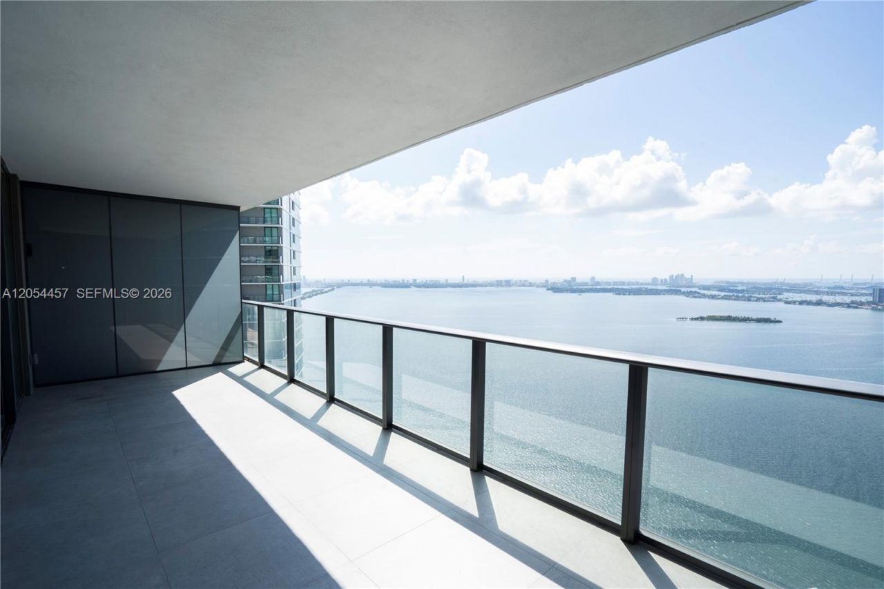 650 NE 32nd St, Unit 4104, Miami, FL 33137 Photo