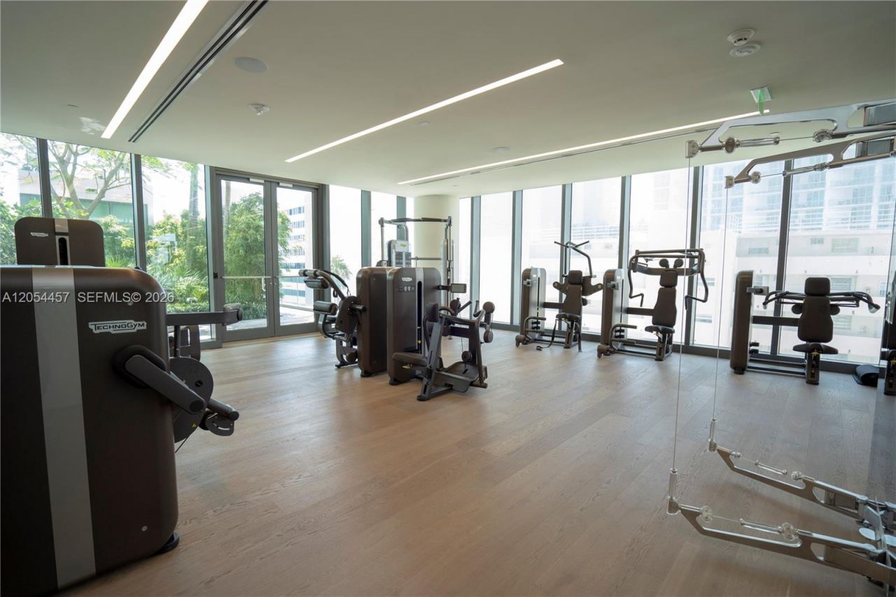 650 NE 32nd St, Unit 4104, Miami, FL 33137 Photo