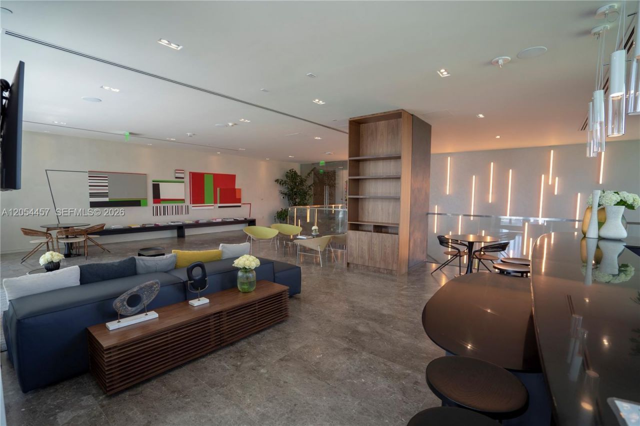 650 NE 32nd St, Unit 4104, Miami, FL 33137 Photo