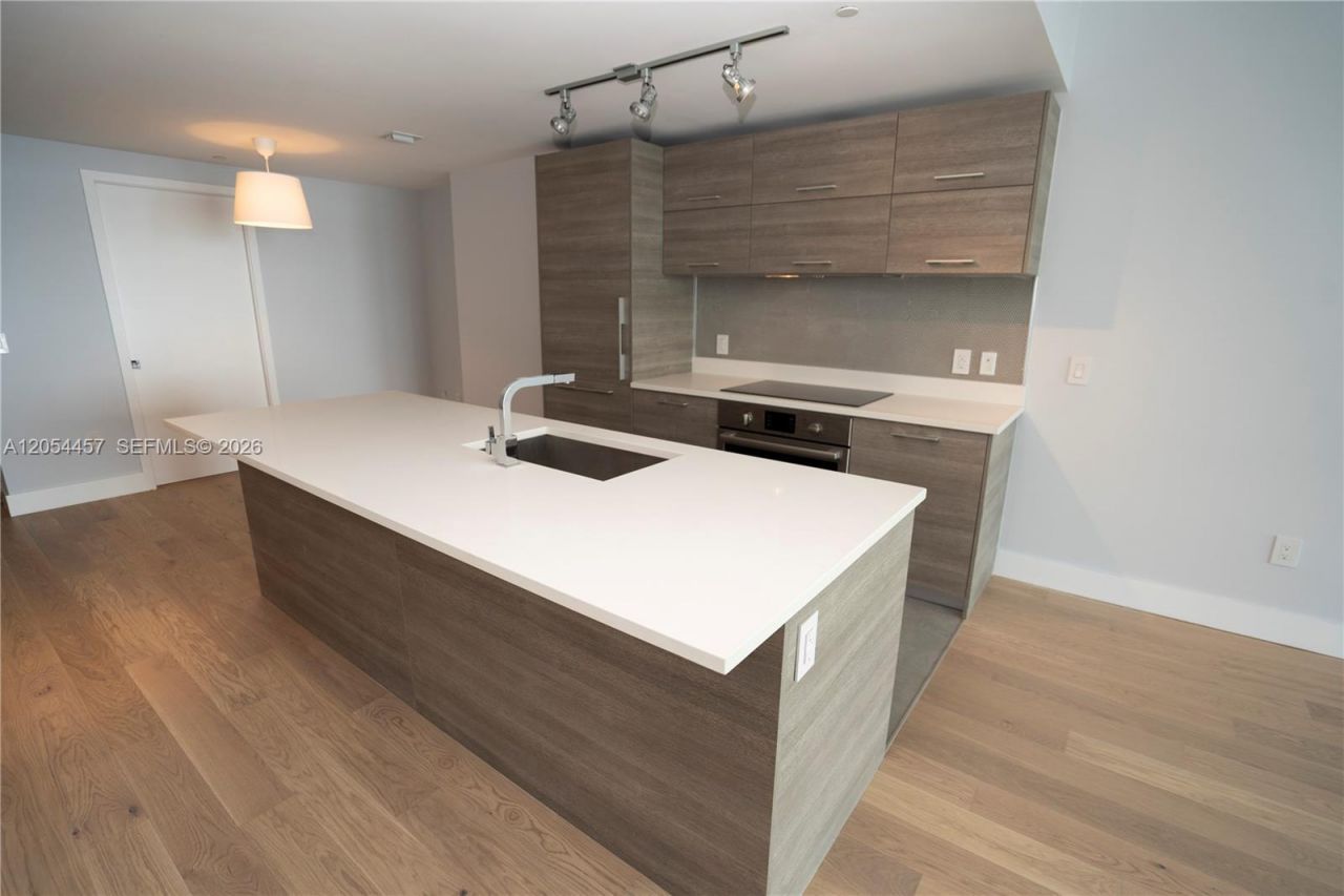 650 NE 32nd St, Unit 4104, Miami, FL 33137 Photo