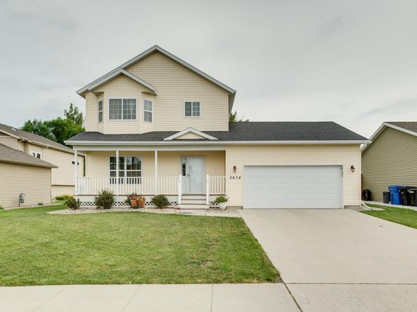 2678 57th Avenue S, Fargo, ND 58104