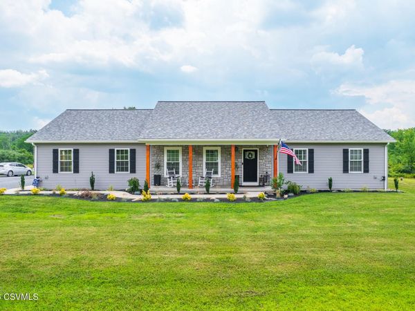 807 PENN Avenue, Elysburg, PA 17824