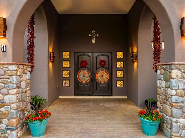11 Vista Lagunitas , Santa Fe, NM 87507