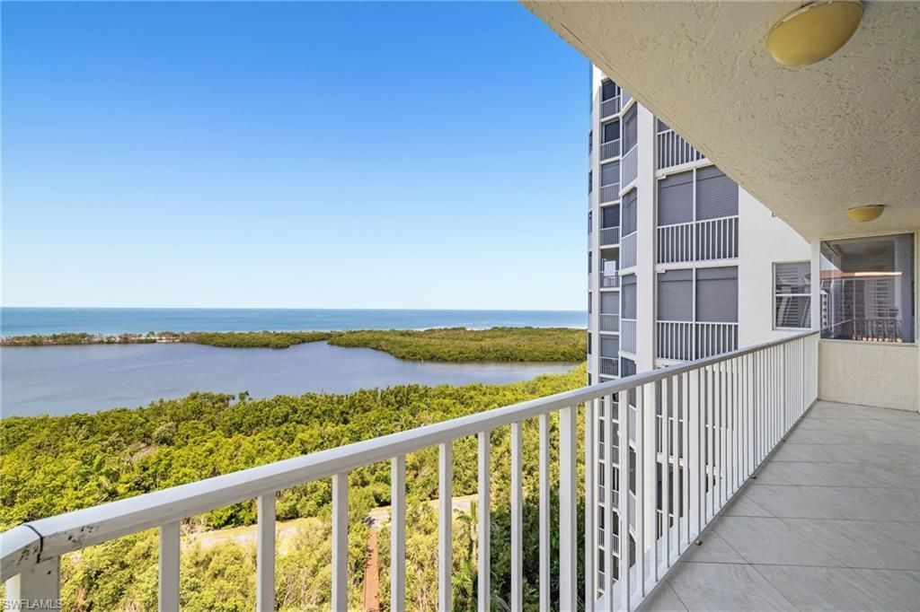 5550 Heron Point Dr, Unit 1404, Naples, FL 34108 Photo