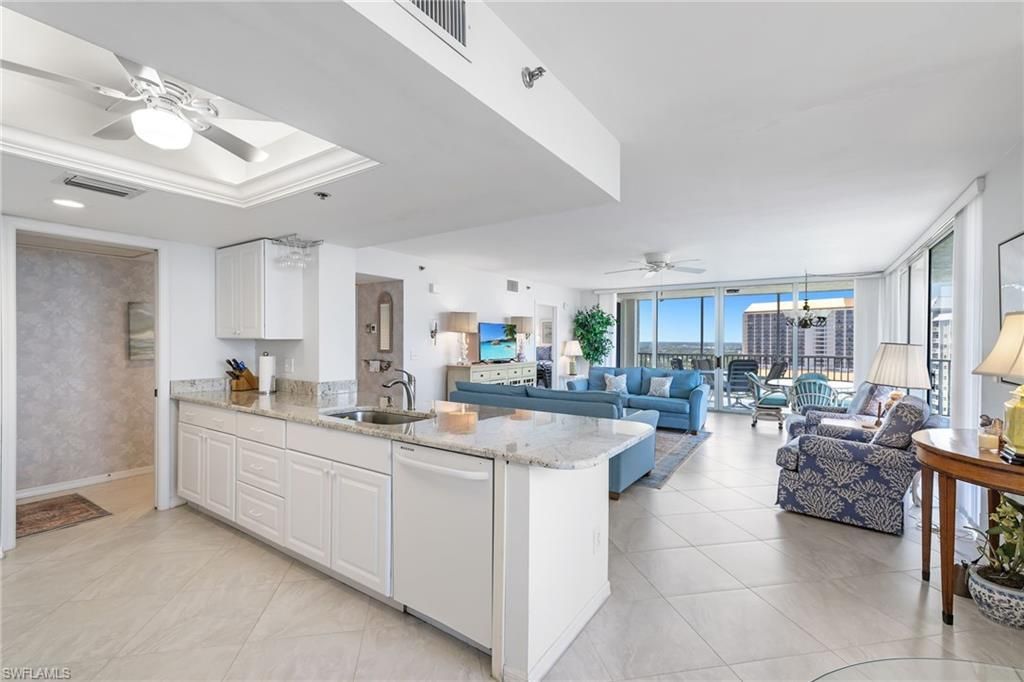 5550 Heron Point Dr, Unit 1404, Naples, FL 34108 Photo